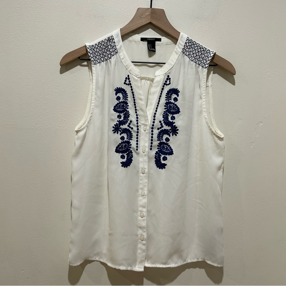 Forever 21 White & Blue Sleeveless Button Front Sheer Blouse Top - Women’s Small